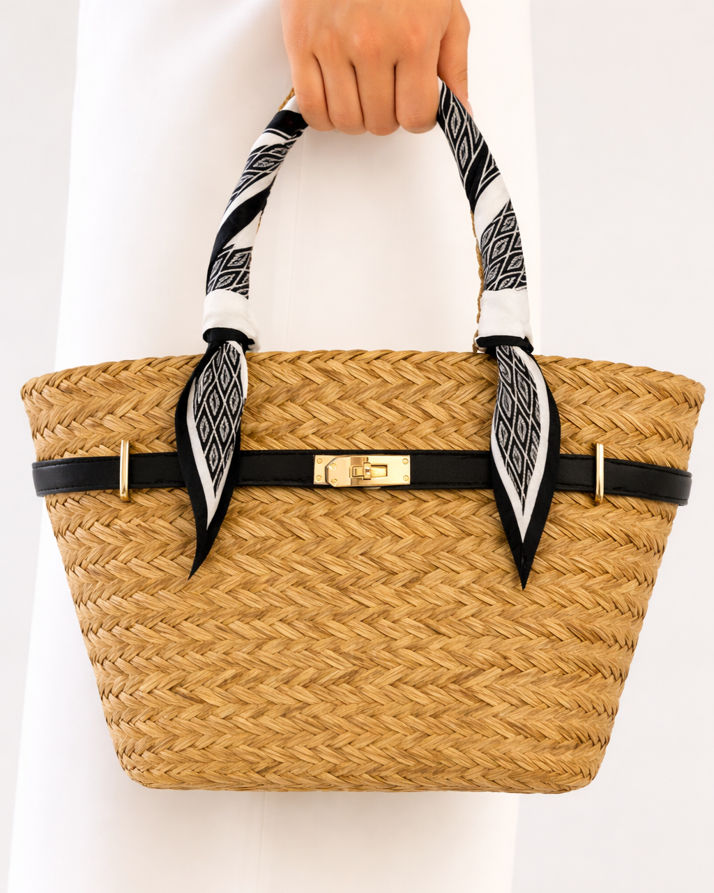 The French Straw Twilly Boatkin Tote - Black